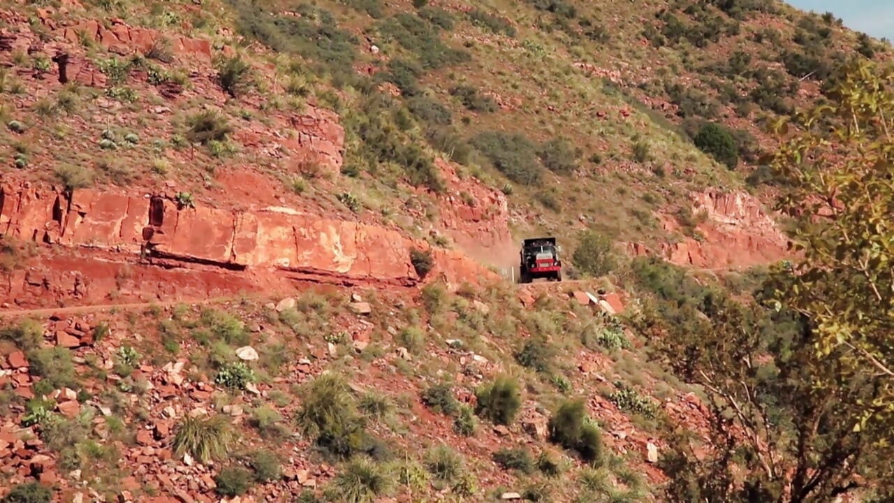 차에서 따먹히는 금발 천사