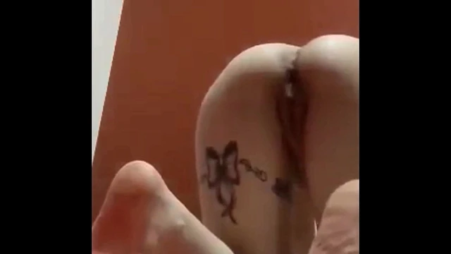 Sexy hot wife shaking ass doggystyle