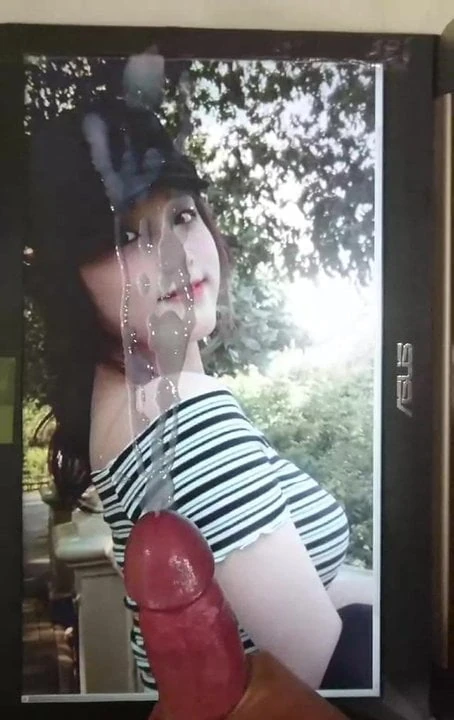izone yena cum tribute