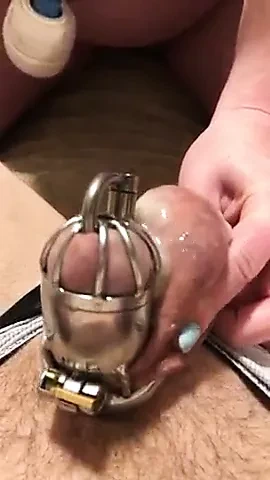 9个月后性高潮被破坏 - 她怀孕了