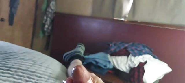 MASTURBATING MY HARD COCK TO CUM HARD