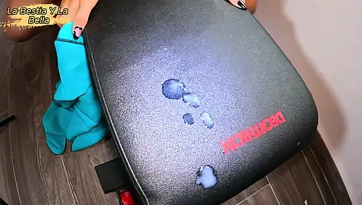 Он кончил дважды!! Кримпай в моей киске и камшот на мое лицо - (Чудовище и красотка)