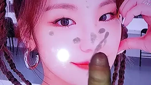 Itzy yeji boşalma haraç 2