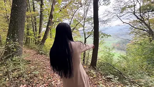 Deep & Sloppy Deepthroat While Hiking in the German Alps