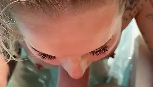 Meine Exhibitionistische Frau Will Vor Der Ganzen Nachbarschaft Sex Haben