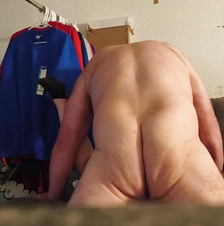 आड़ू के साथ मिशनरी चुदाई