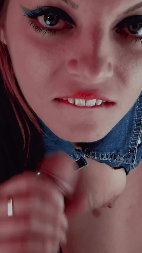 Seks oral bebas blowjob - permainan lidah lembut dan bibir yang menyenangkan frenulum sensitifnya
