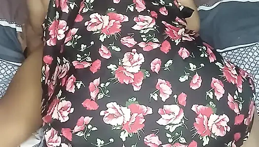 Mother-in-law, what are you doing? Stop my wife will come anytime