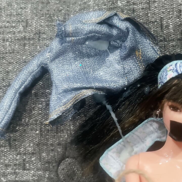 Nasa gulo si Lea. Wala kang magagawa kundi manood na lang. Playtoy ko siya