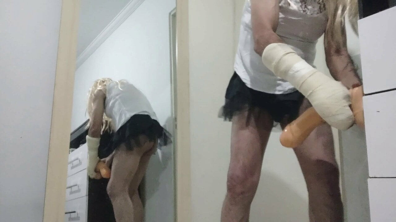 crossdresser dildo anal