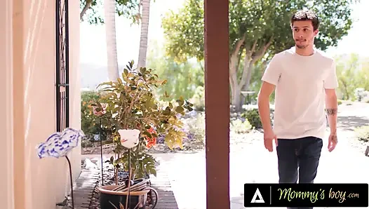 MOMMY'S BOY - My Stepson Caught Me Fucking His Crush Kimmy Kimm