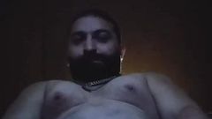 Gordo barbon se masturbe