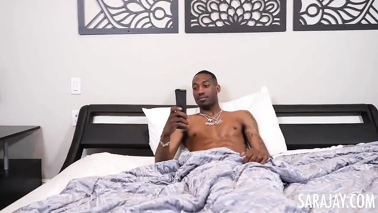 Sara Jay hàng xóm mới bbc chơi ba người