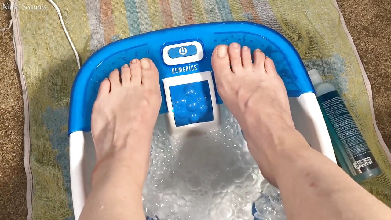 Foot Soak Toe Wiggle