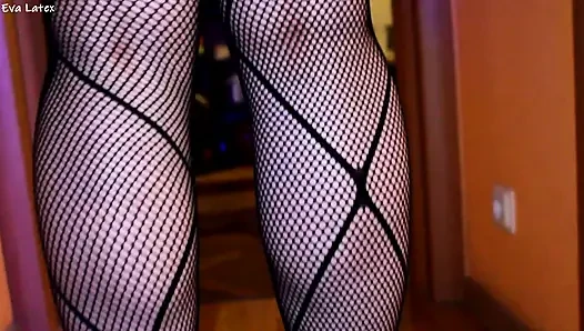 FEMDOM MISTRESS DOMINATRIX FOOTFETISH LATEX HEELS BDSM DOMINA SOLO KINK HOT MILF