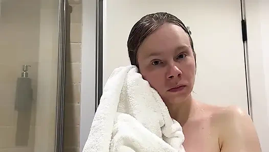 Otel küvetinde eğlence