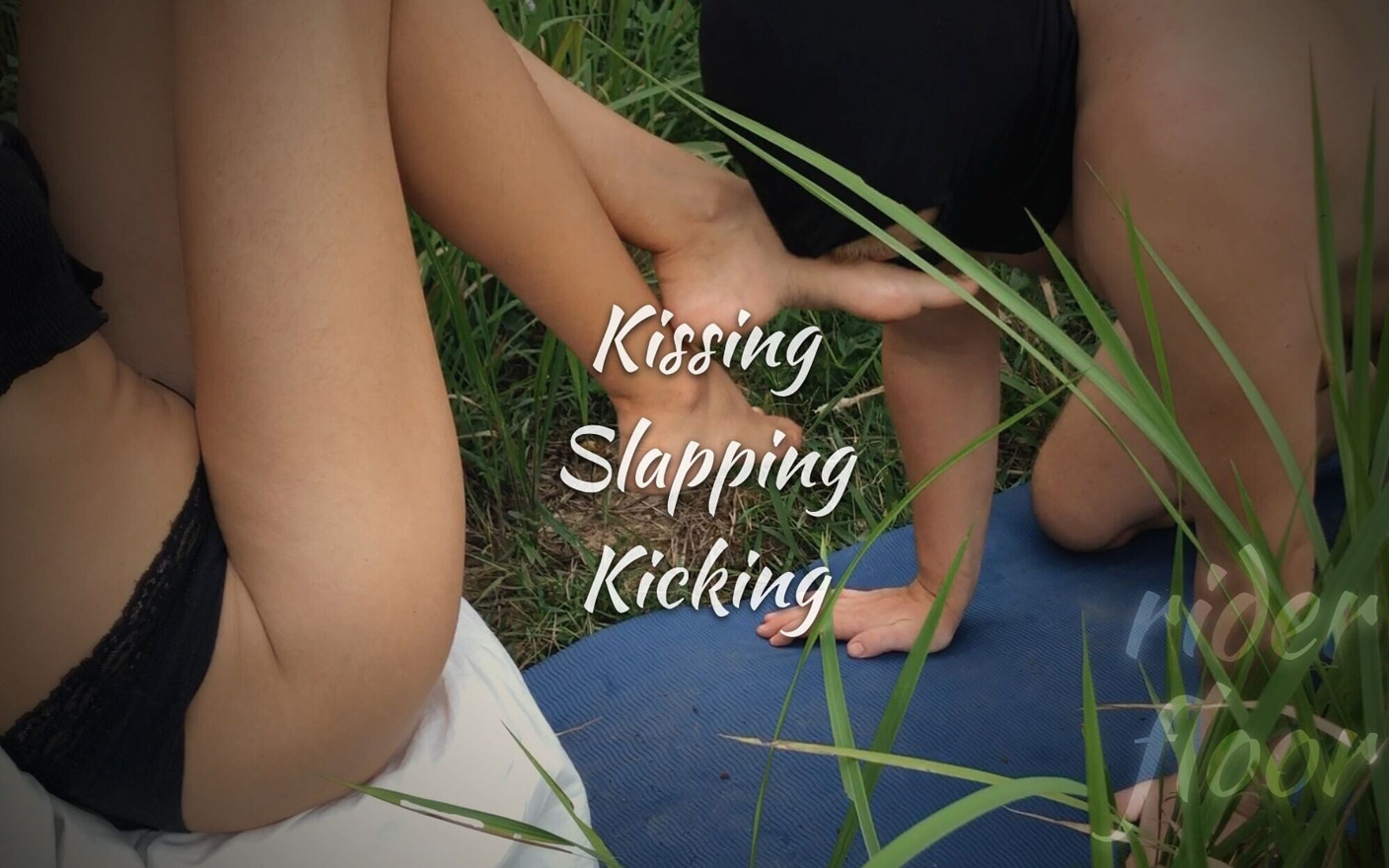 Kyssing Slapping Spark