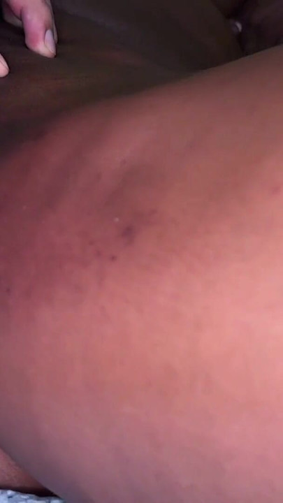 Tante seksi kulit hitam dengan pantat bahenol diam-diam dientot sama pria beruntung - povlatingirl"