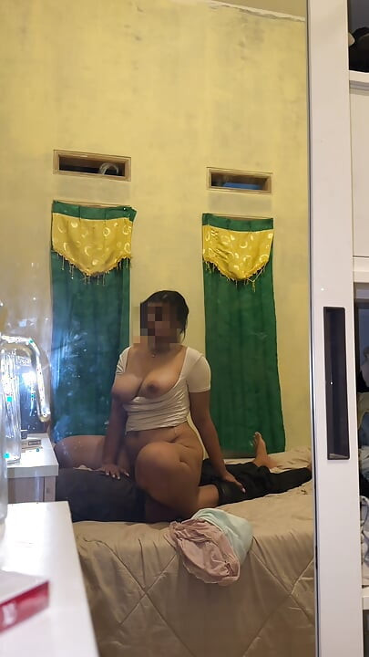 Puas dengan goyangan nya