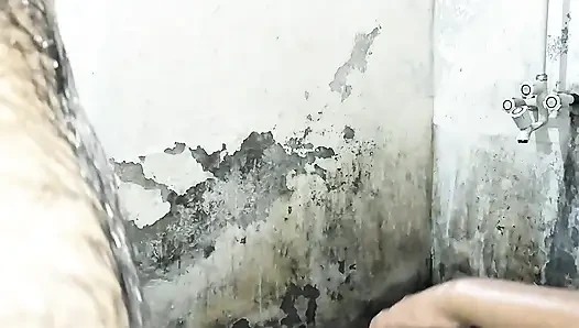 Üvey annemi sert sikiyorum, üvey annem üvey babamı özlüyor, bu yüzden sert yarağımı istiyor, tam Urduca Hintçe ses