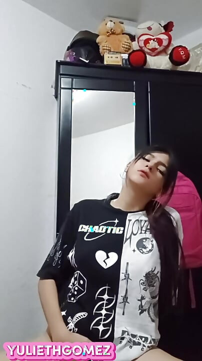 Saya menemui jiran saya yang bertetek besar.uno dan saya menjemputnya untuk berkongkek