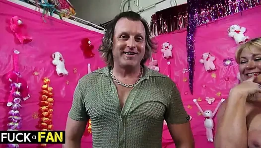 Siri And Samantha's Massive Chests Ignite A Tit-Focused Fucking Frenzy!