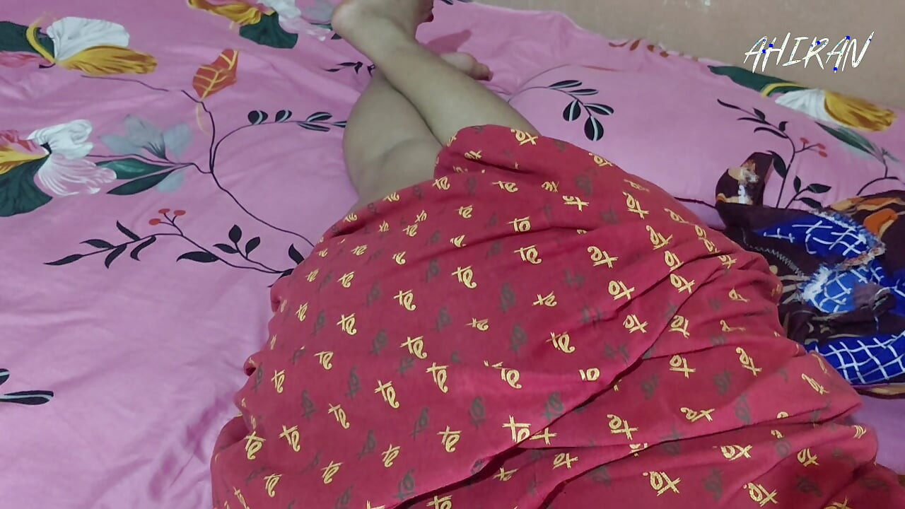ASIAN INDIAN YOUNG GIRL ASS FORPLAY.