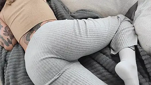 Üvey babam McDonald's'ta gece vardiyasından sonra beni uyandırdı