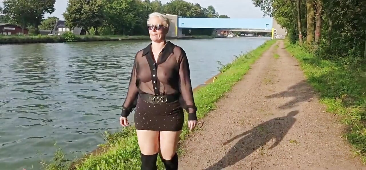 Na Mittellandském kanálu jsem si vyspal vibrátor