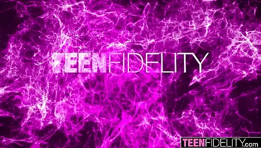 TEENFIDELITY nico luva kehrt für mehr analsex zurück