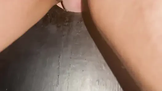 Noch ein leckerer schwanz, der mich zum kommen und für mich im Gloryhole brachte.