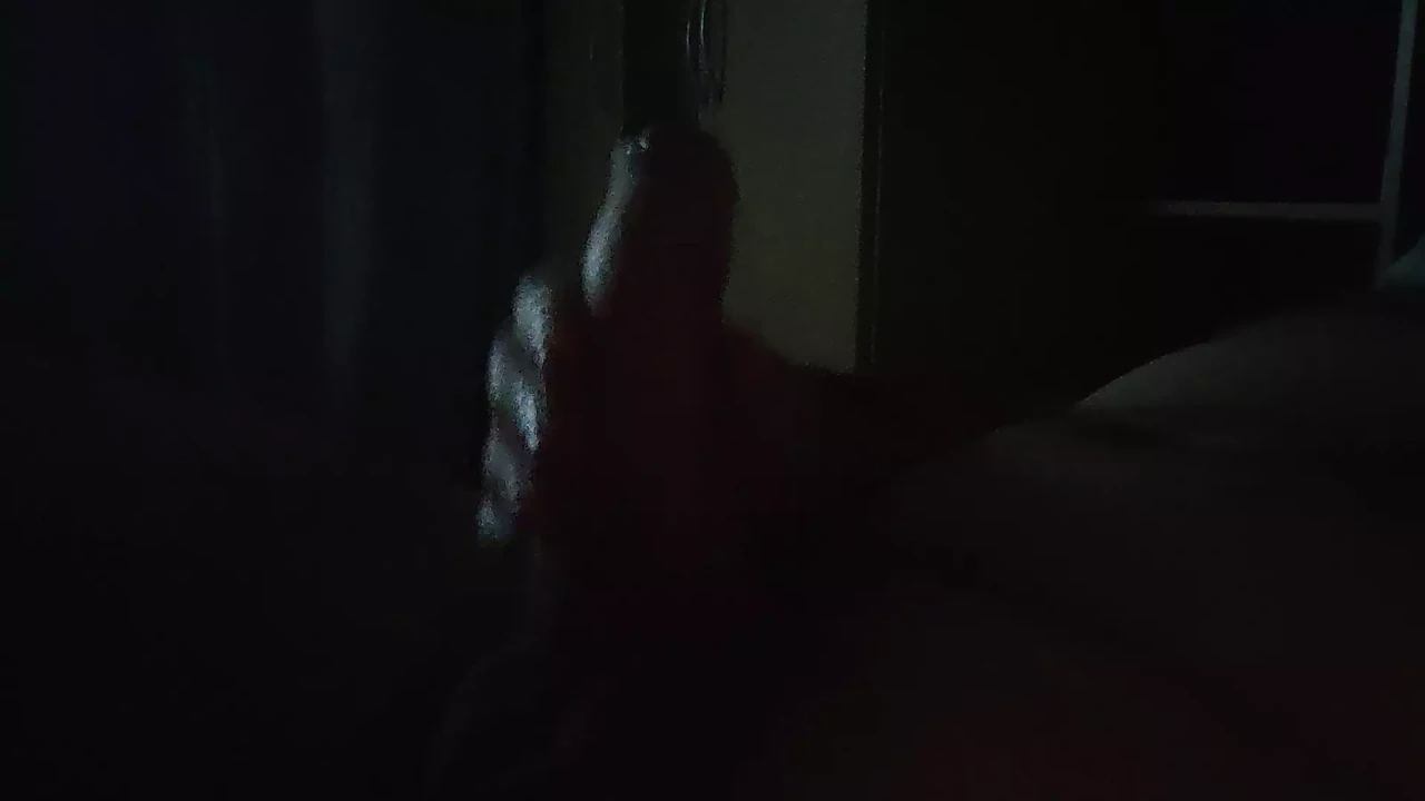 Quiet wank in the dark