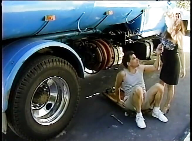 Big boobs hairy pussy fucking in the parking