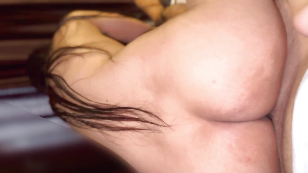 Indian Rich House's Horny Woman Got Her Pussy Fucked by Zomatto Boy