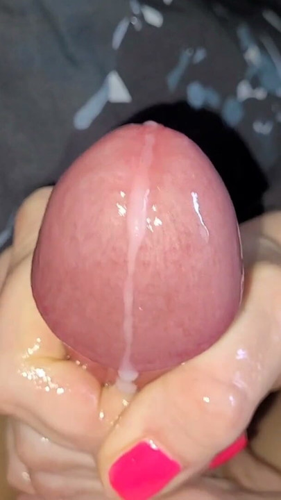 sexy handjob from hot amateur milf munichgold lots of oil | Clip 3