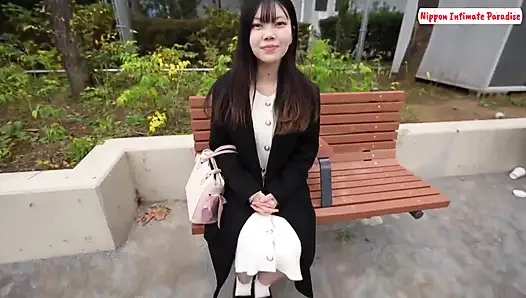 Orta yol duraklatması, serbest bırakmadan önce dikkati kalın kıvrılırken oynak ritmi ateşler