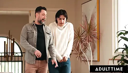 ADULT TIME - паренек-девственник вместе с отчимом трахает возбужденную мачеху Dana Vespoli с завязанными глазами