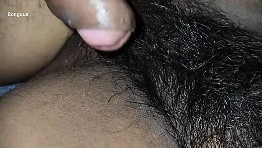 Bhabhi ke sath Soya toh bhabhi ne Raat ko lund pakad liya