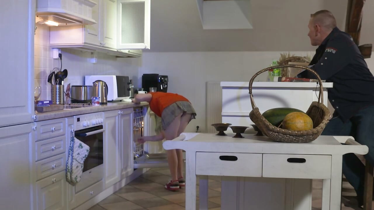 AU pair girl