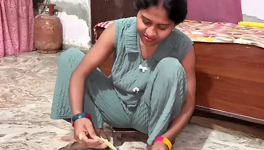 Kamar mandi hindu lembut! Pemilik rumah datang ke rumah untuk meminta pesta, suami menyentuh pria di kamar mandi,