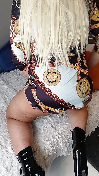 Sticking My Butt Out and Plugging It in.