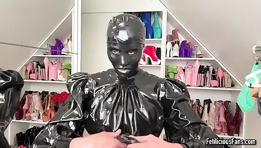 Black Mamba Dressing up