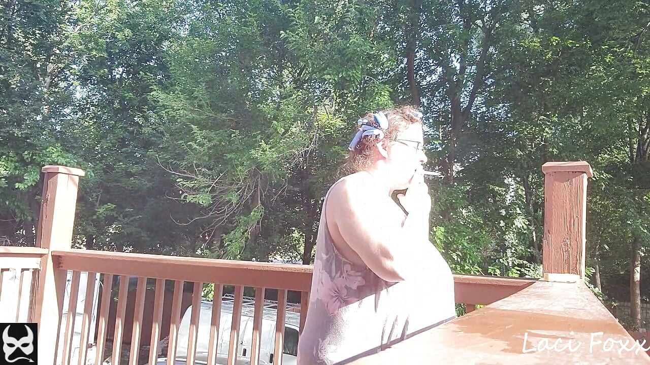 Ma's Smokin' in Curlers