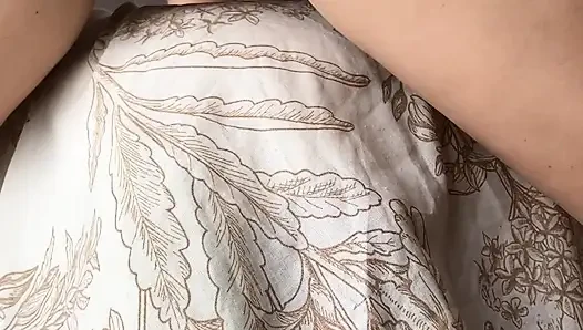 Ngentot di ranjang sampai orgasme banyak banget