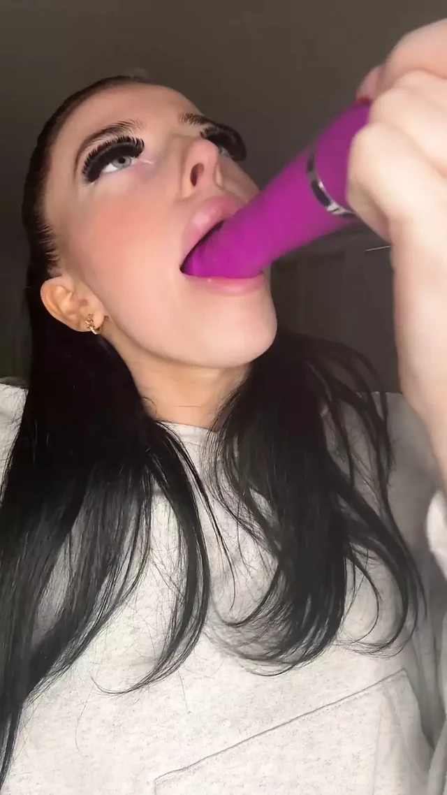 Horny British Slut Girlfriend Experience