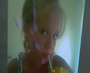 Cum on girl in bar