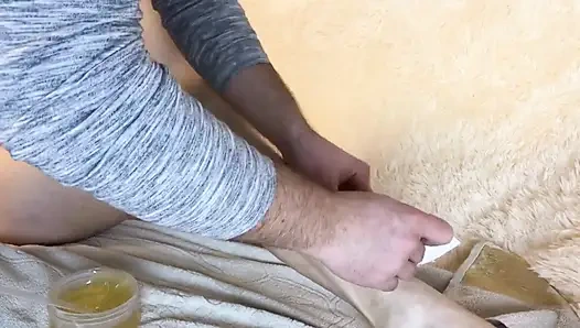 Waxing untuk kakiku di rumah