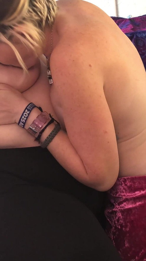 Hot Babe Cannot Wait to Rub Her Juicy Pussy on Fat Man’s Massive Belly!