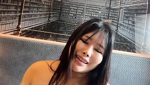 Лесбийский праздник траха между латиной и азиатской японской девушкой