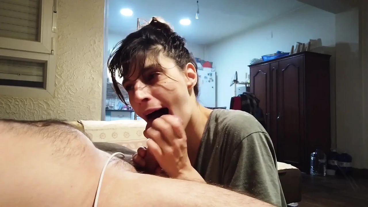 这对业余情侣令人耳目一新的射精镜头和令人感动的瞬间